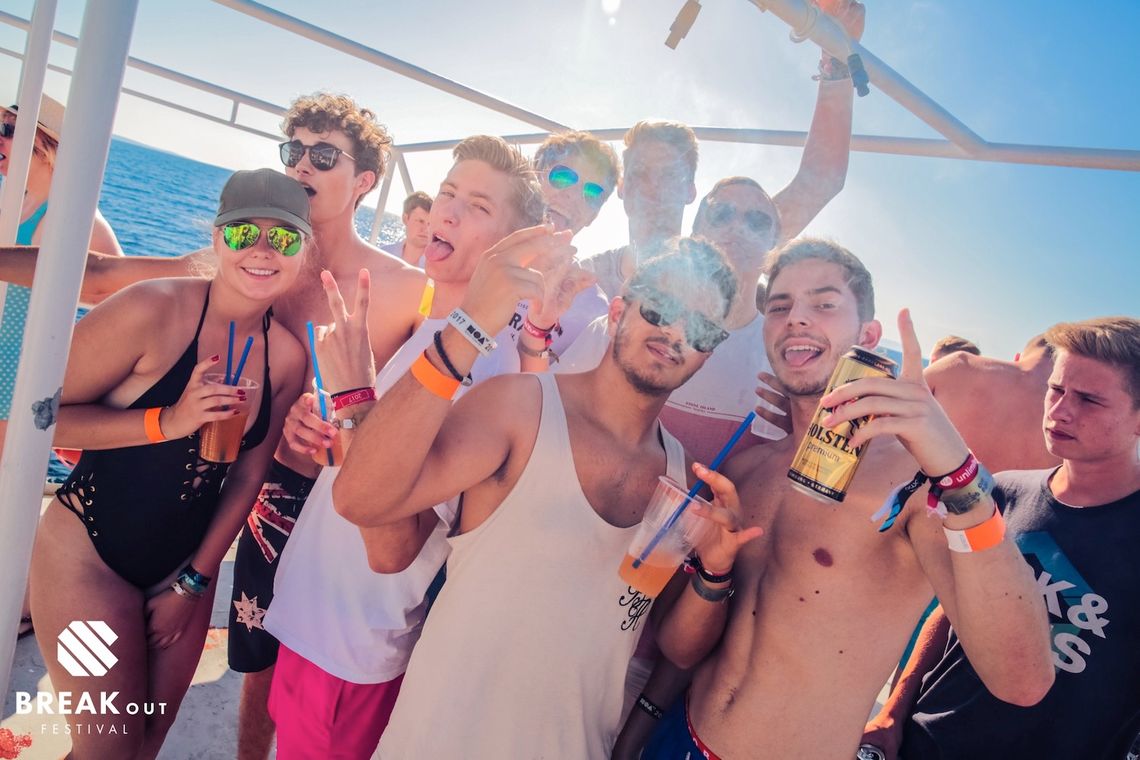 Boat Party auf Abireisen mit Animus Travel